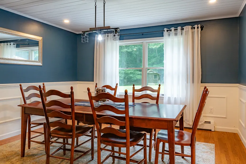 98 Dean Road Photo 17