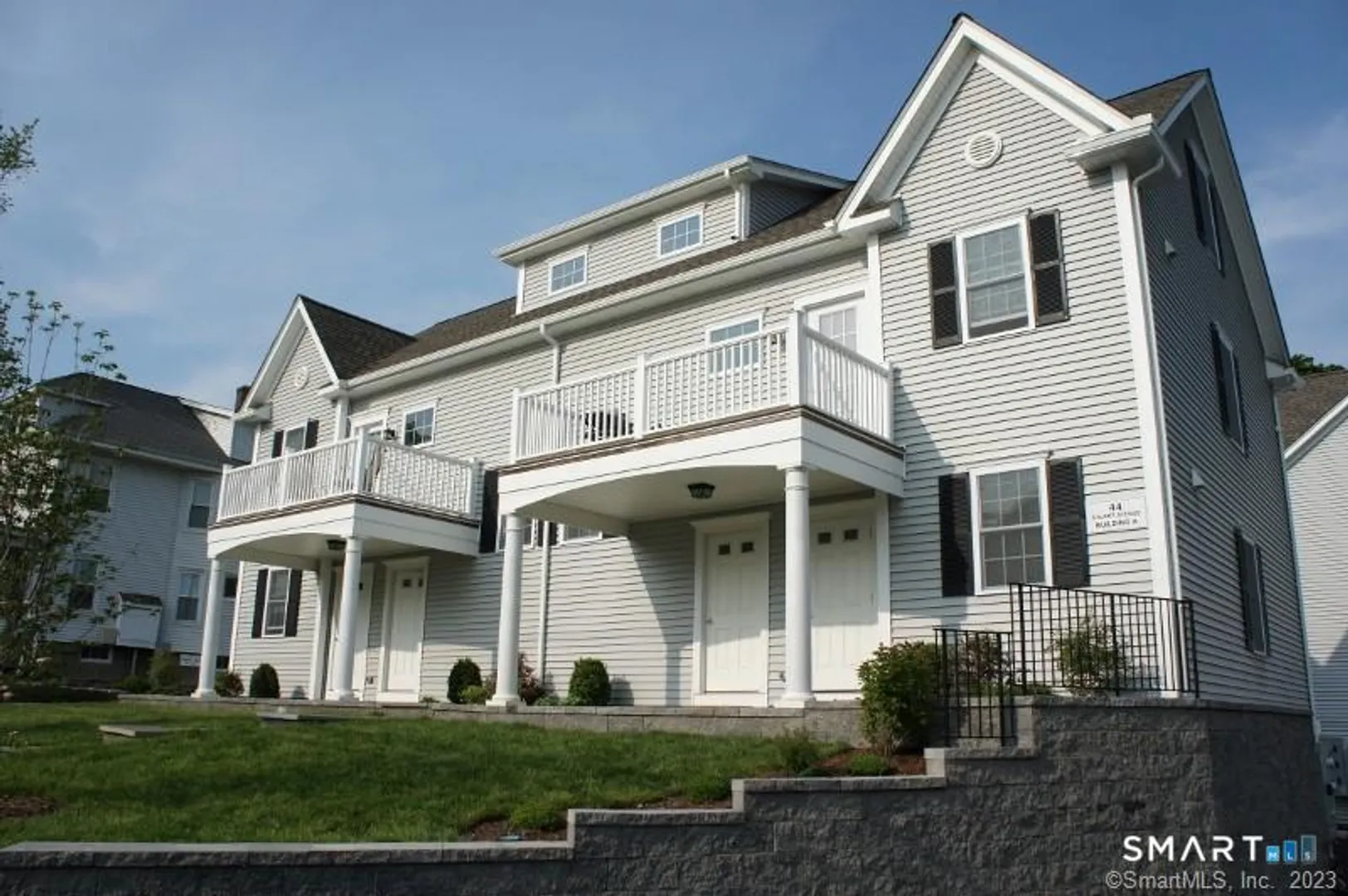 44 Stuart Avenue  #B4 Photo 13