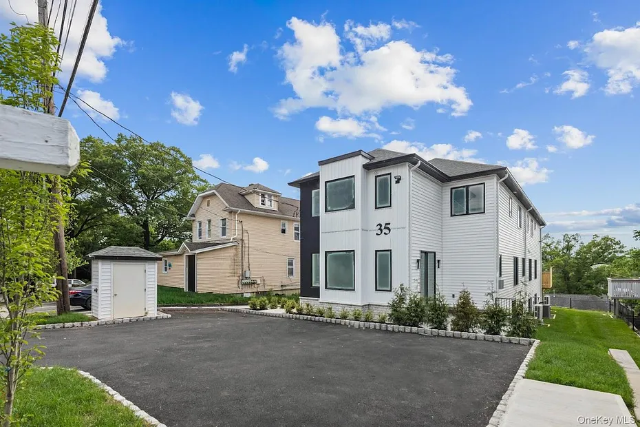 35 Prospect Street  #111 Photo 1