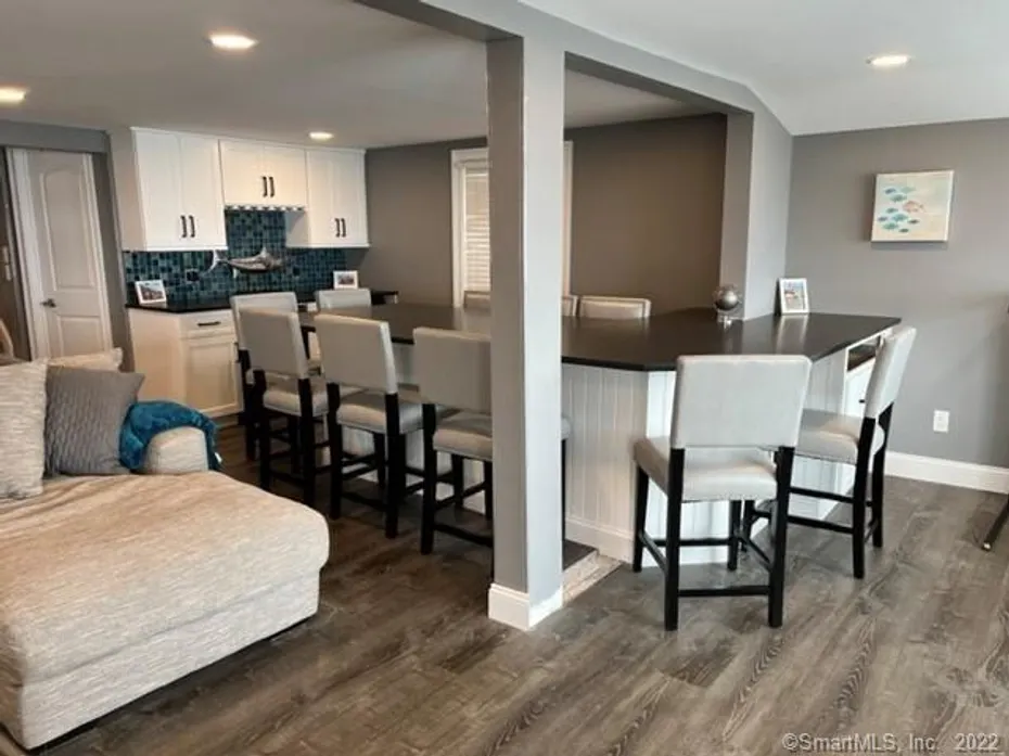 21 Groveway #21 Photo 6