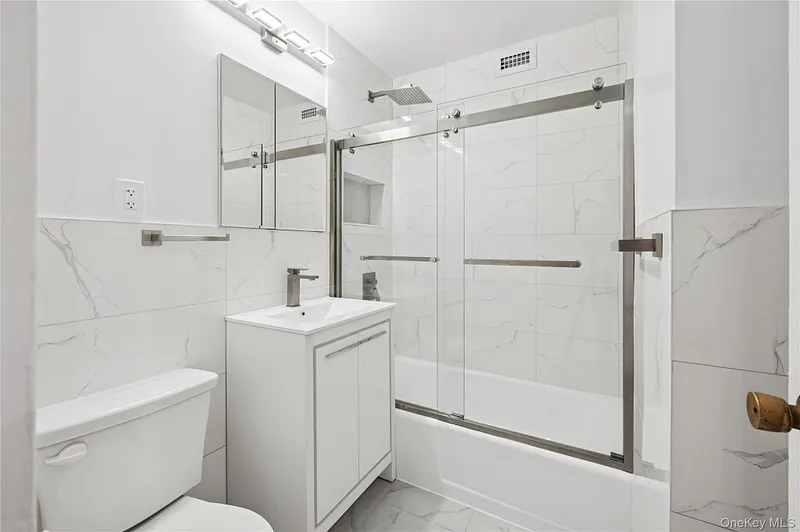 2500 Johnson Avenue  #15N Photo 12