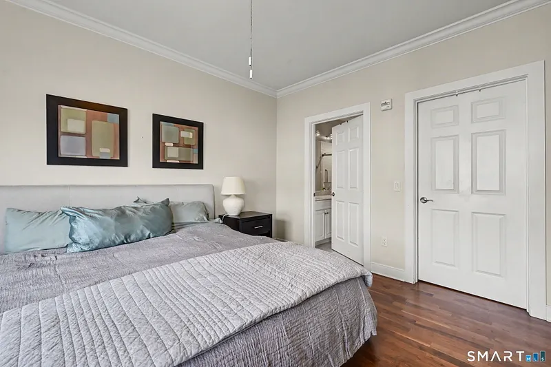 77 Havemeyer Lane  #410 Photo 26