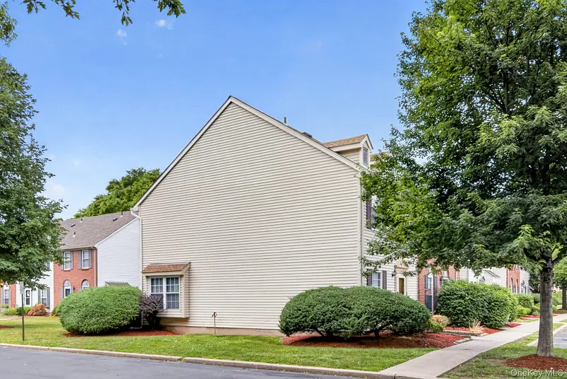 31 Burnett Way Photo 32