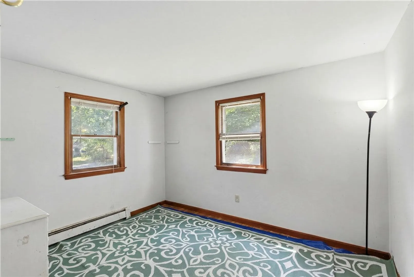 42 Charles Avenue Photo 11