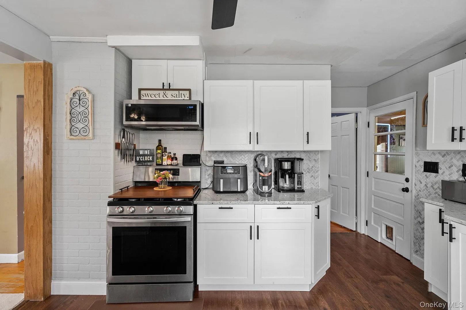 54 Boulevard Photo 26