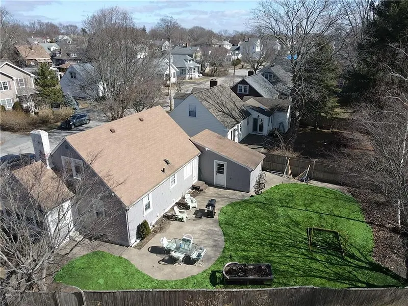 134 Westwood Avenue Photo 2