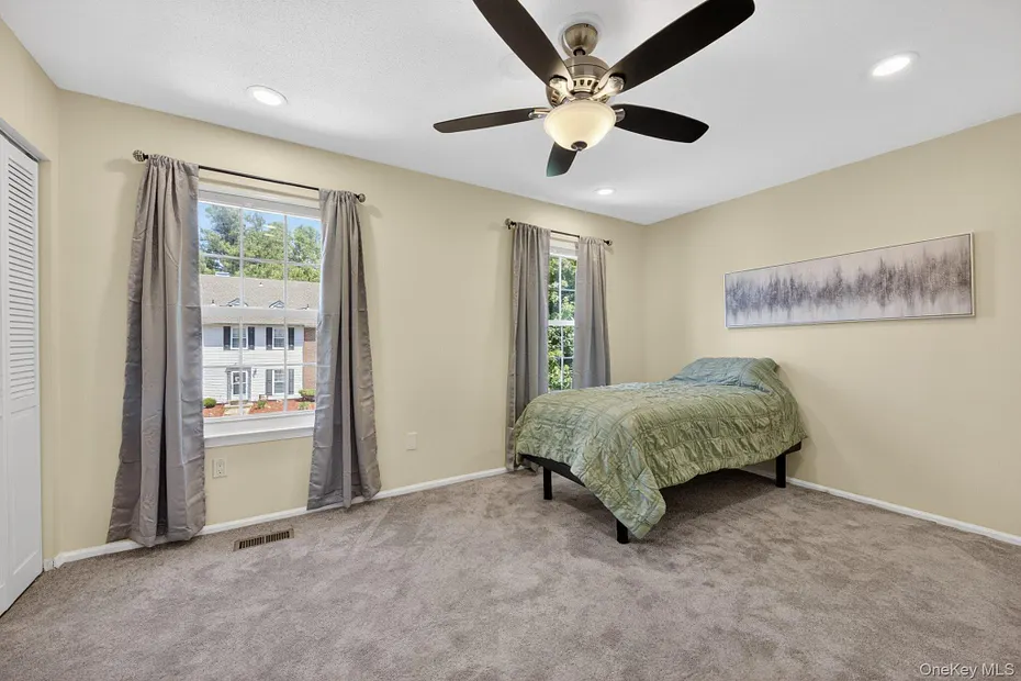 31 Burnett Way Photo 29