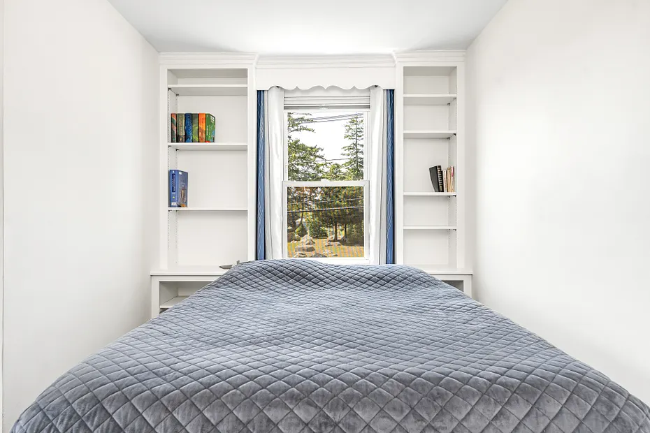 124 Beach Street Photo 35