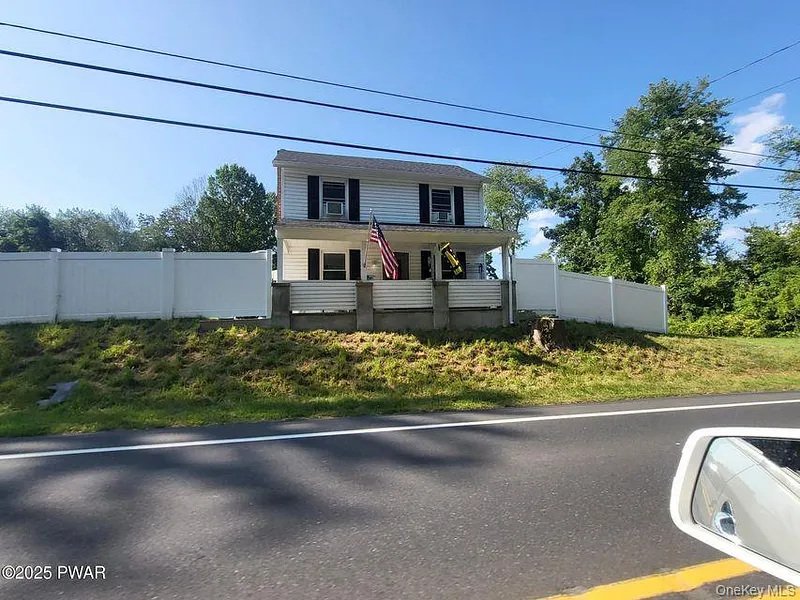 592 Mount Bethel Highway Photo 3