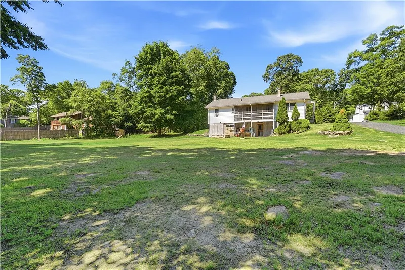 42 Charles Avenue Photo 35