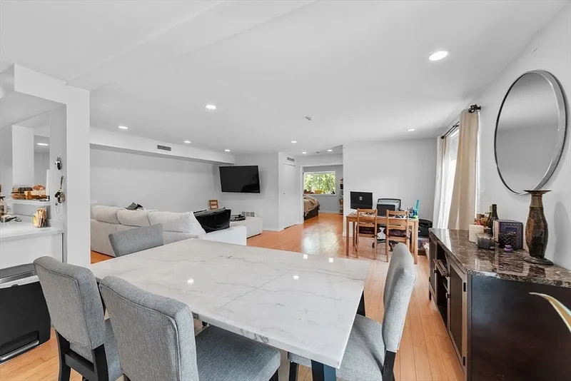 211 West Street  #10A Photo 9