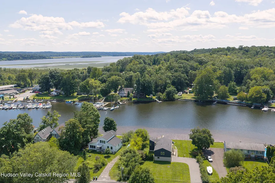 114 Lighthouse Drive Photo 33