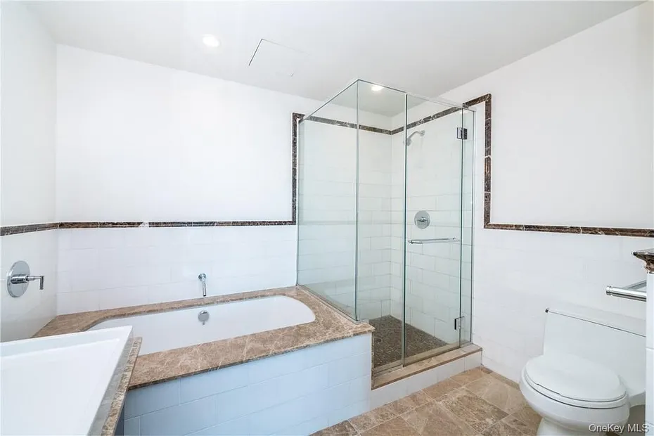175 Huguenot Street  #2602 Photo 16