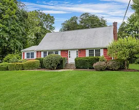 5 Spruce Pond Lane