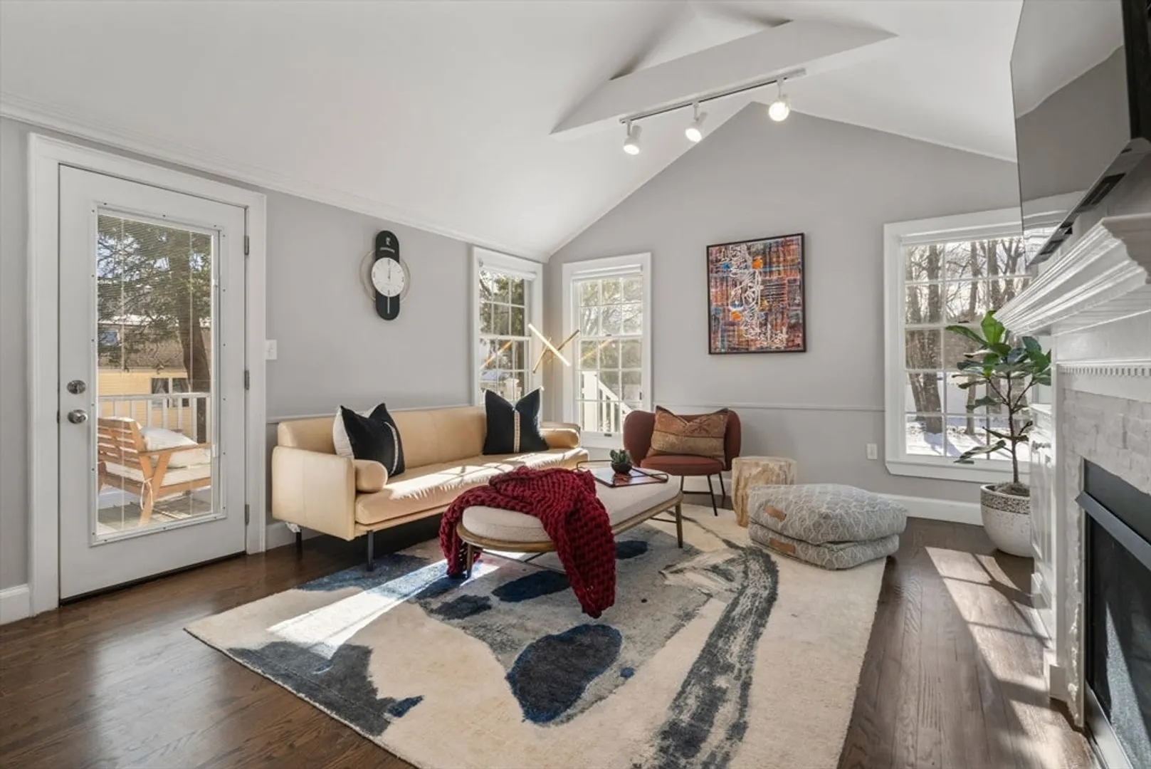 9 Gloucester Road Photo 15