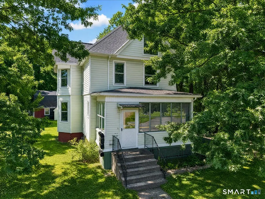 537 Naubuc Avenue Photo 2
