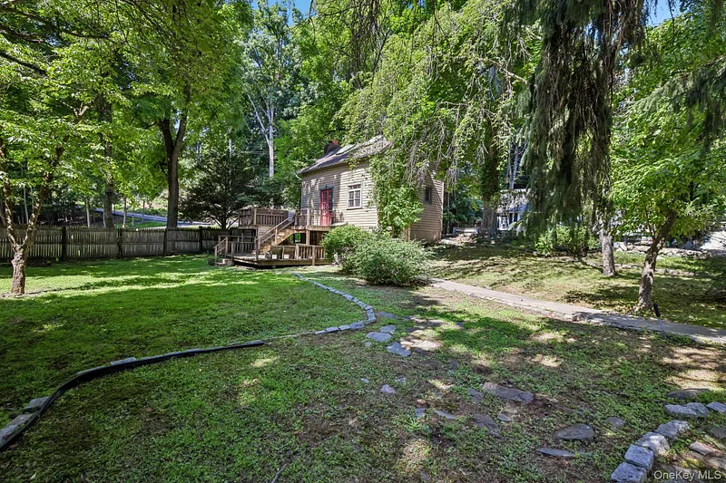 8 Reservoir Road Photo 20