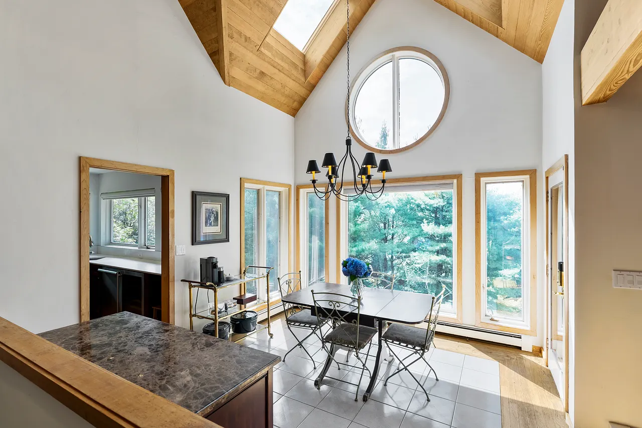 Meals taste better in your sun filled dining area with spectacular views