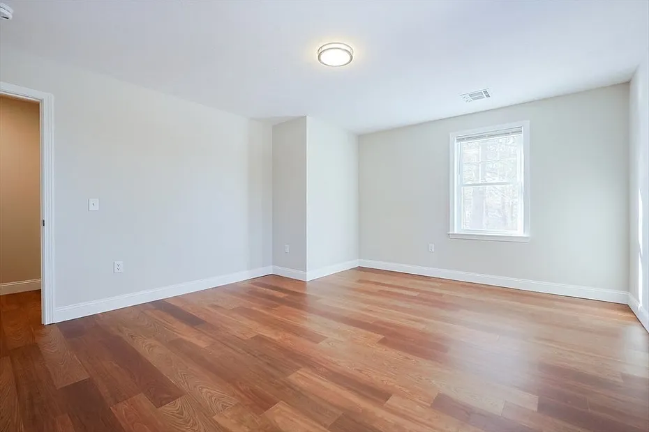 60 Oak Street  #B Photo 18