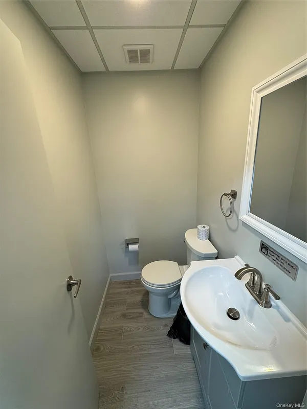 2039 Palmer Avenue  #LL-1 Photo 8