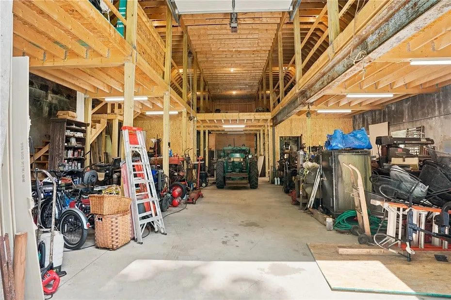 362 Abbott Run Valley Road Photo 10