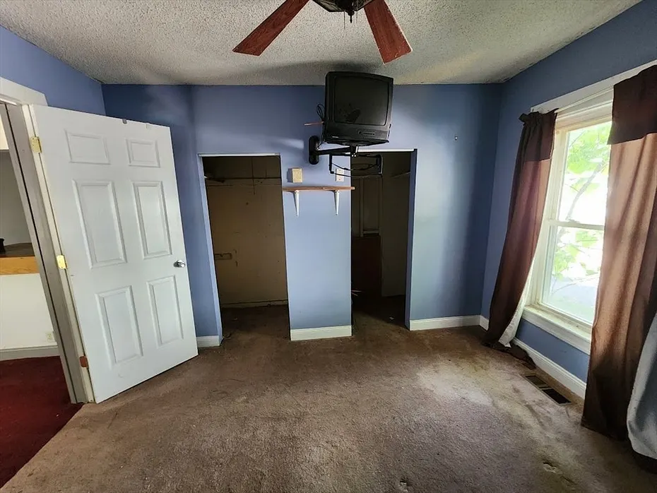 156 Grattan St Photo 11