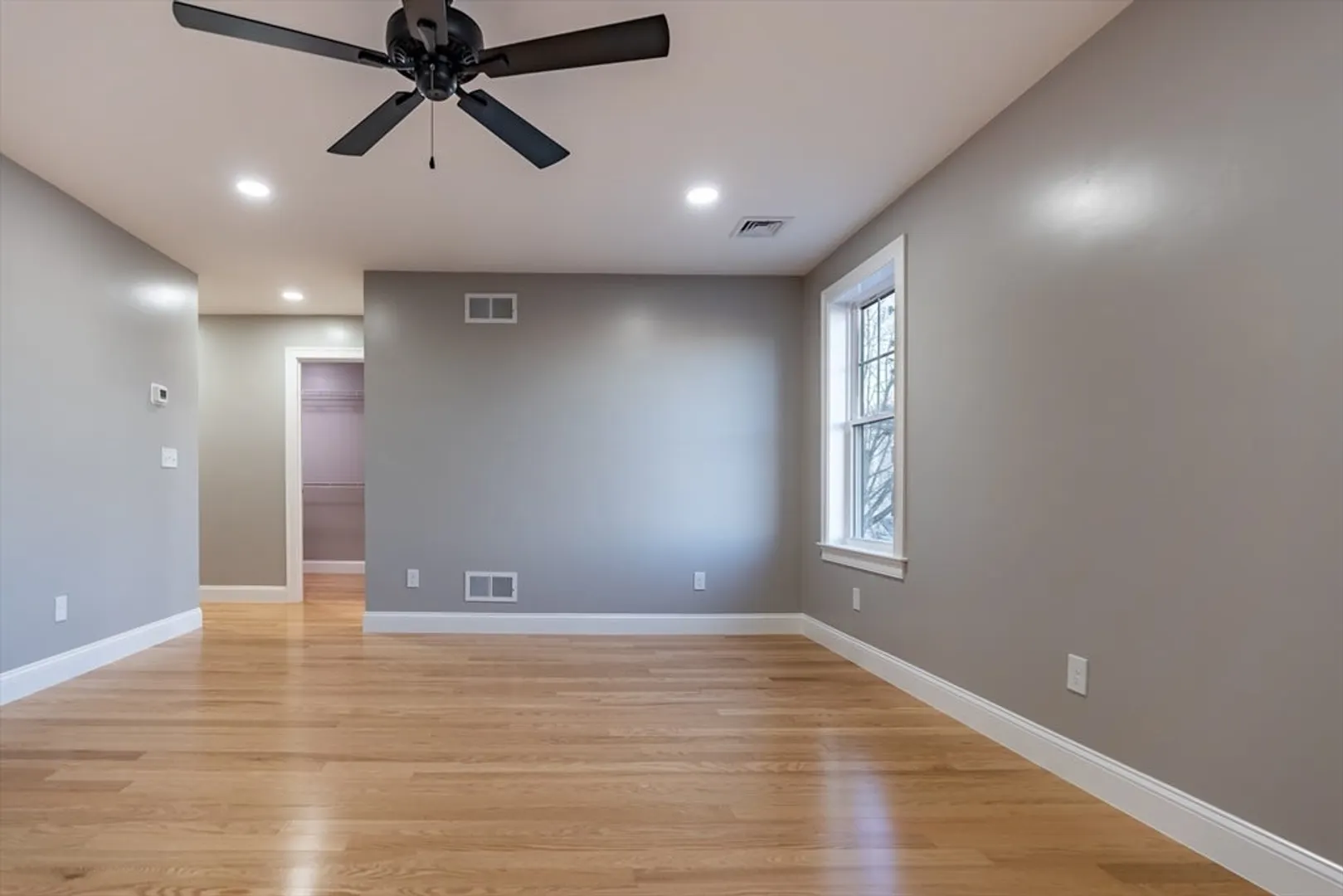 214 Horton St Photo 33