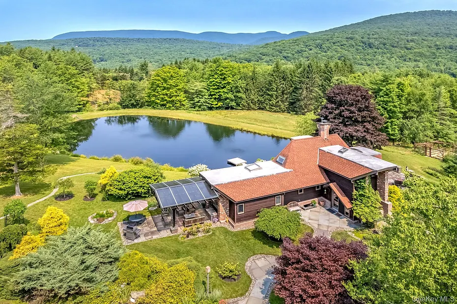 262 Macdaniel Road Photo 49