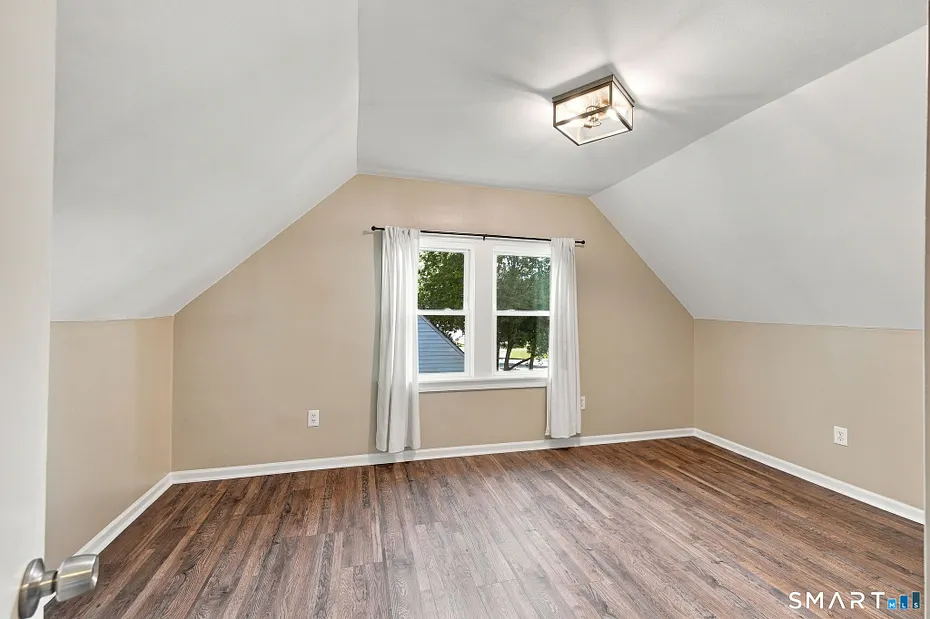 15 Ashland Avenue Photo 21