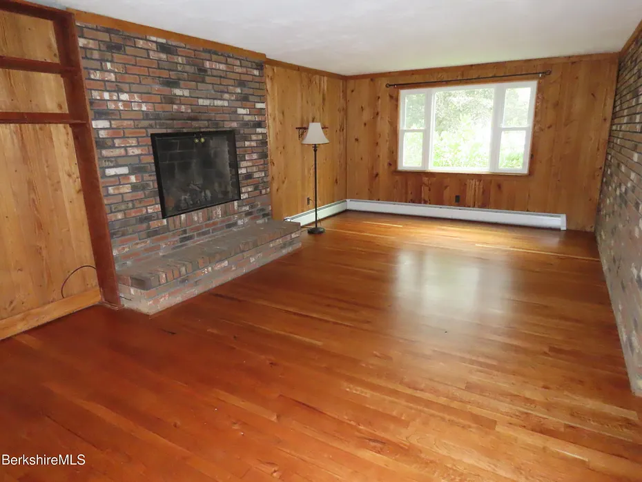 1303 River Rd Photo 13