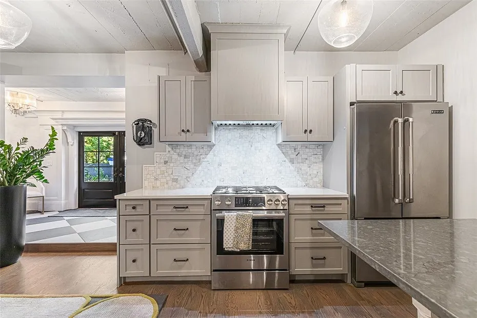 79 Clarendon Avenue Photo 40