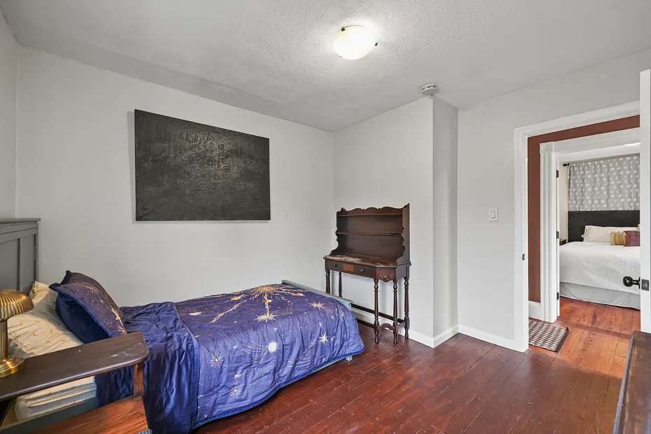 25 Calumet St Photo 30