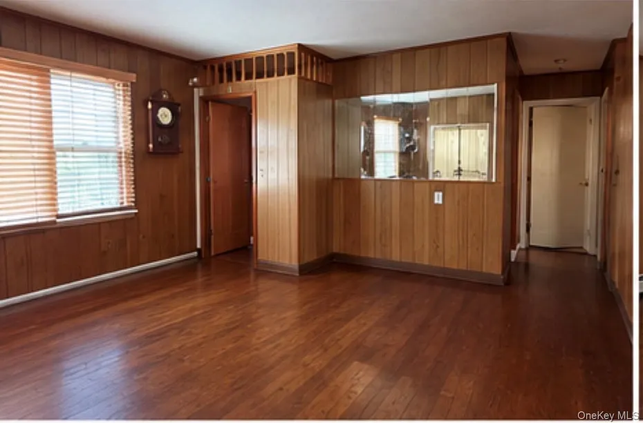 12 N Mortimer Avenue Photo 6