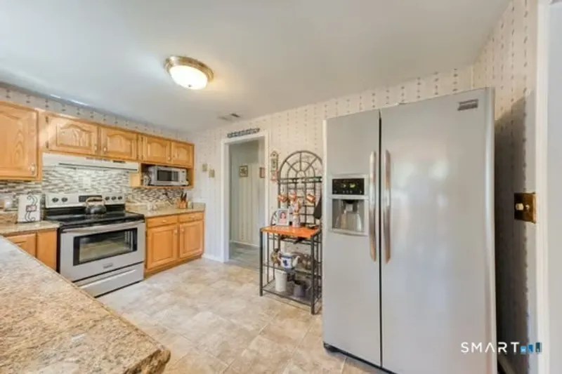 38 Kenwood Drive Photo 10