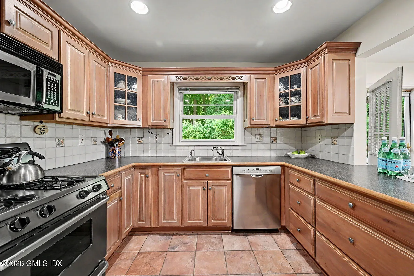 8 Ernel Drive Photo 12