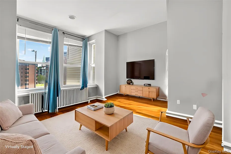 105 Palisade Avenue Photo 2