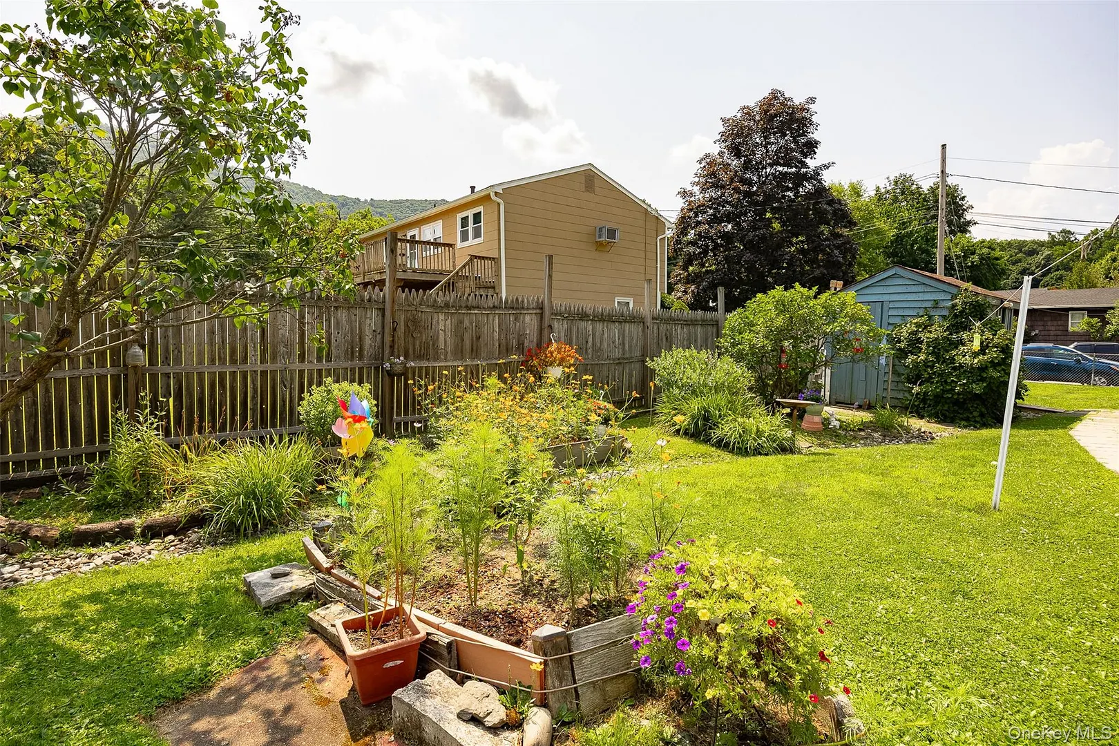 76 Phillips Street Photo 23