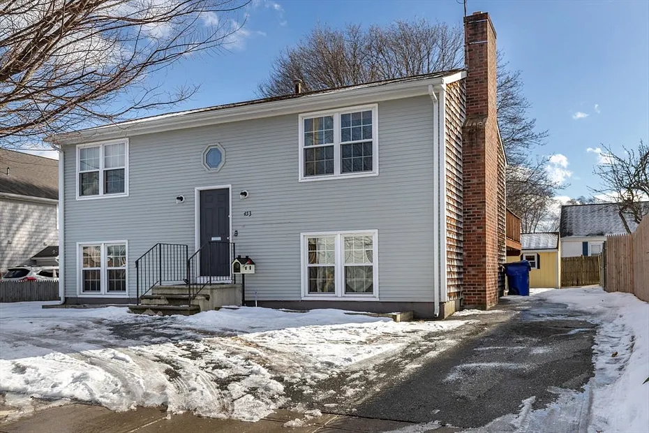 453 Columbus Ave Photo 3