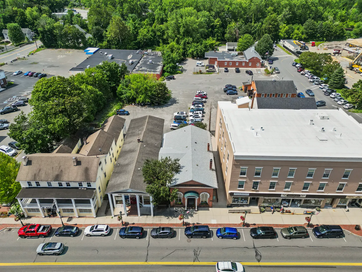 47 - 49 Main St Photo 28