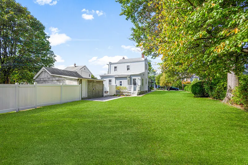 521 Jefferson Avenue  #1 Photo 25