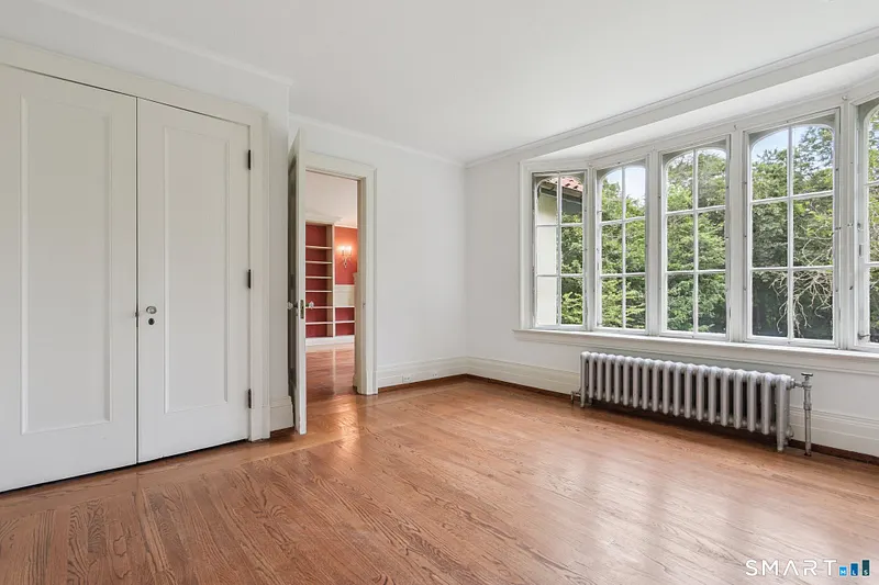 1056 Whitney Avenue Photo 30