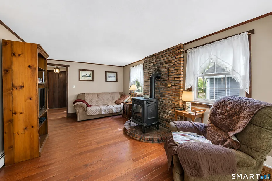 Suffield Single Family Photo 20