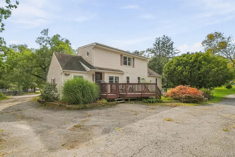 929 Freedom Plains Road Photo 43