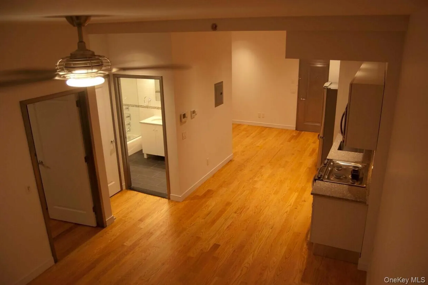 114 Greenpoint Avenue Photo 8
