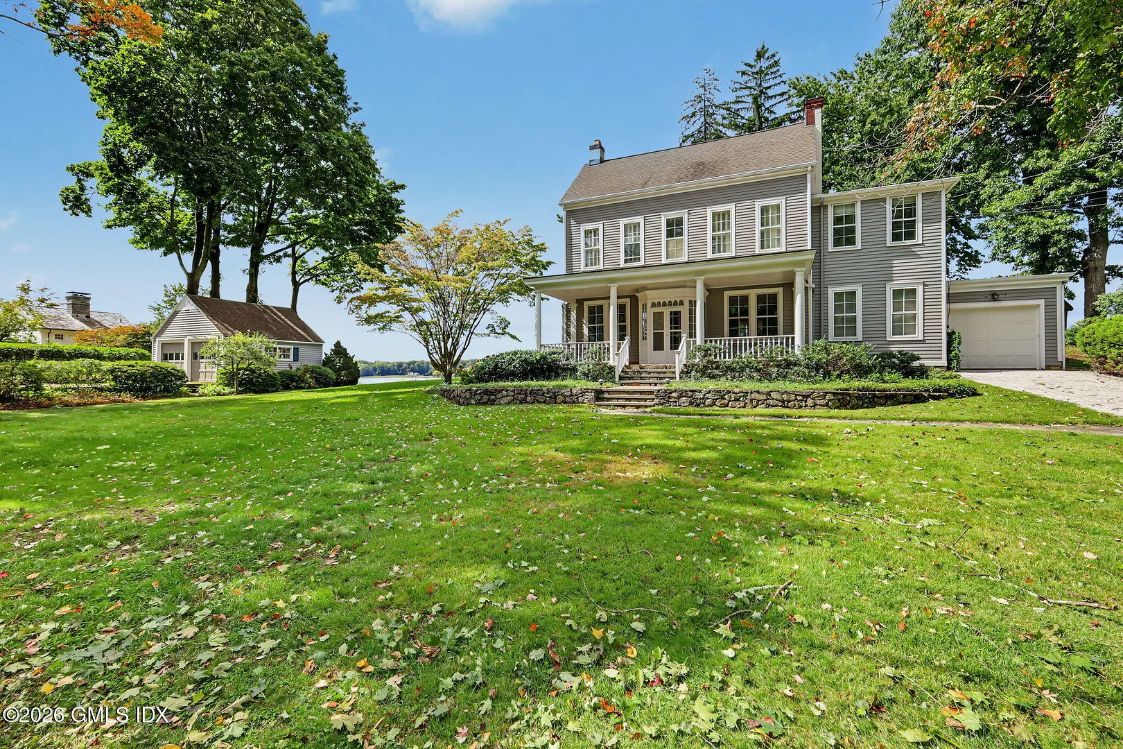 45 Glen Avon Drive Photo 3