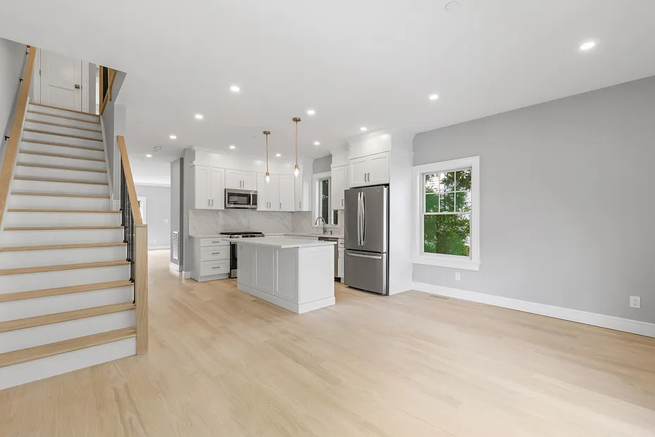 161 Ellsworth Avenue #161 Photo 4