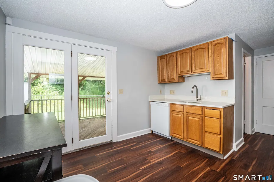 71 Tremper Drive Photo 12