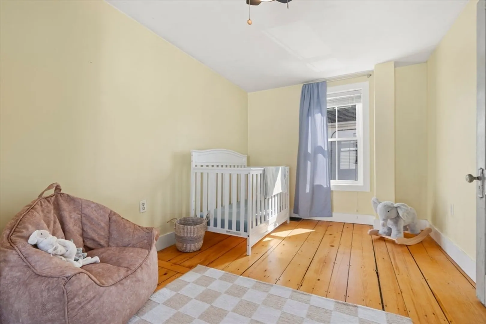 30 Rockland St Photo 10