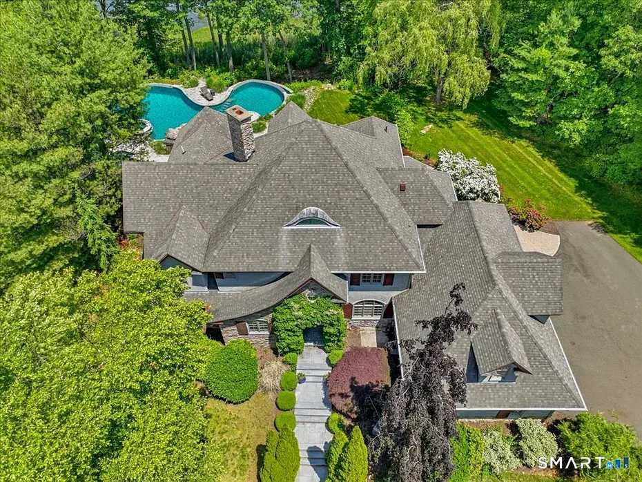 76 Sachem Head Road Photo 7