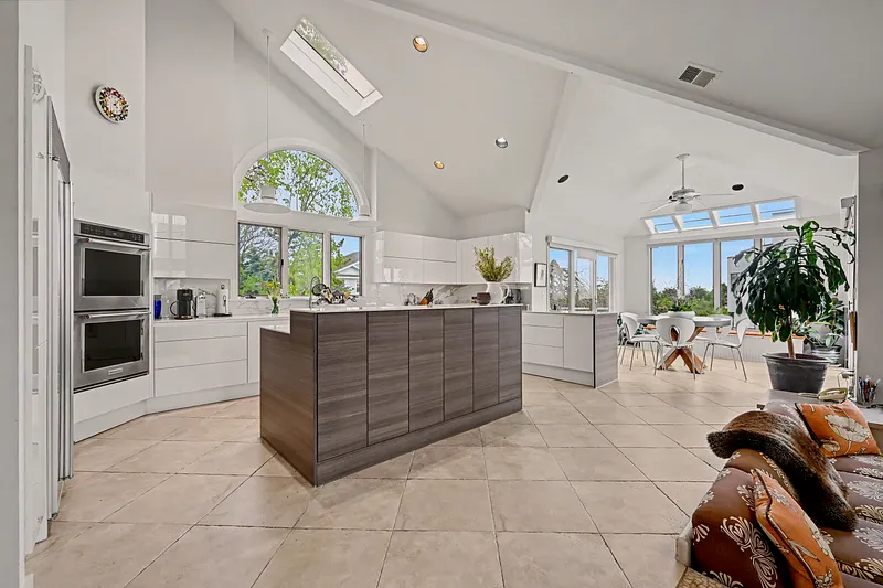 18 Sea Spray Road, Saugatuck Island, Westport Photo 10